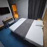 Szálloda O'clock Bed & 3*