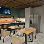 Szálloda O'clock Bed & Burgasz