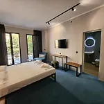 O'clock Bed & 3*