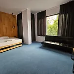 O'clock Bed & Hotel