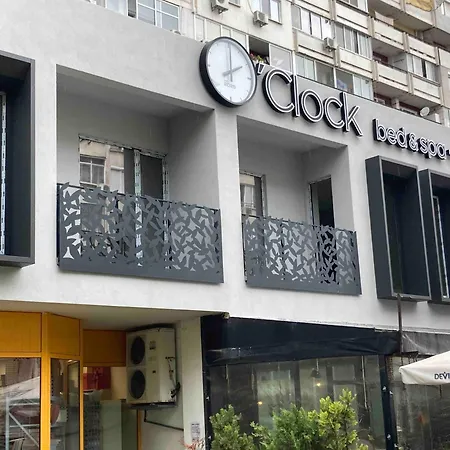 Hotell O'clock Bed & Burgas