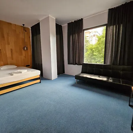 O'clock Bed & Hotell