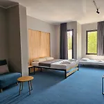 Hotel O'clock Bed & 3*