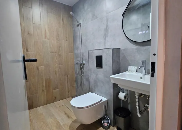 Hotel O'clock Bed&spa Burgas City