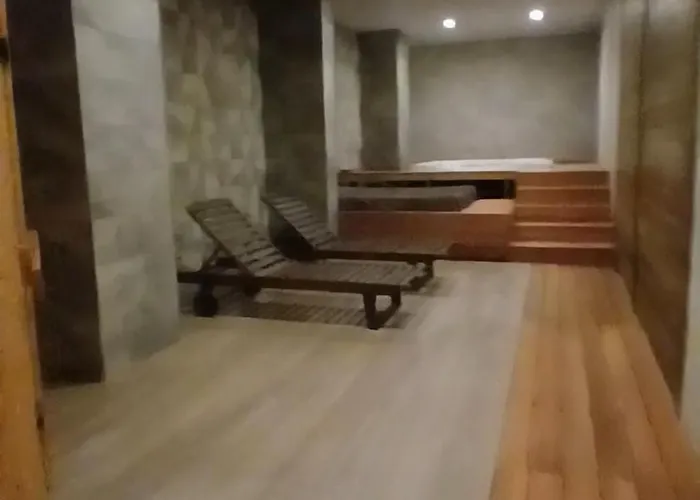 Hotel O'clock Bed&spa Burgas City