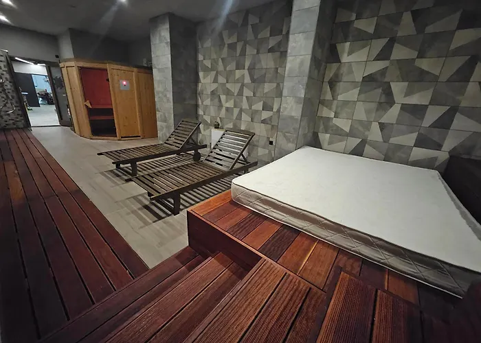 O'clock Bed&spa Hotel 3*